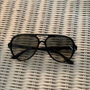 Ray-Ban 4125/Cats 5000 Classic Black Aviators